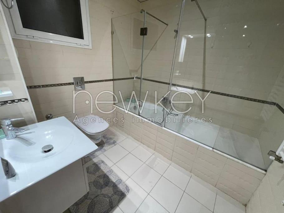 With Great Location - 2 Apartment *